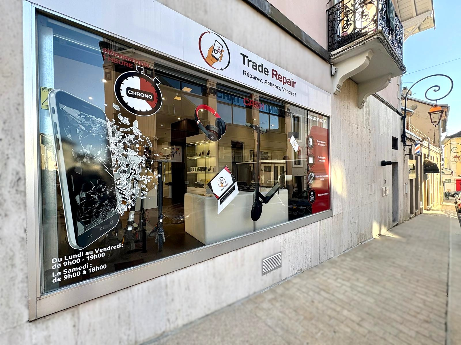 À VENDRE : Fonds de Commerce Informatique & High-Tech   Gex (55 m2)