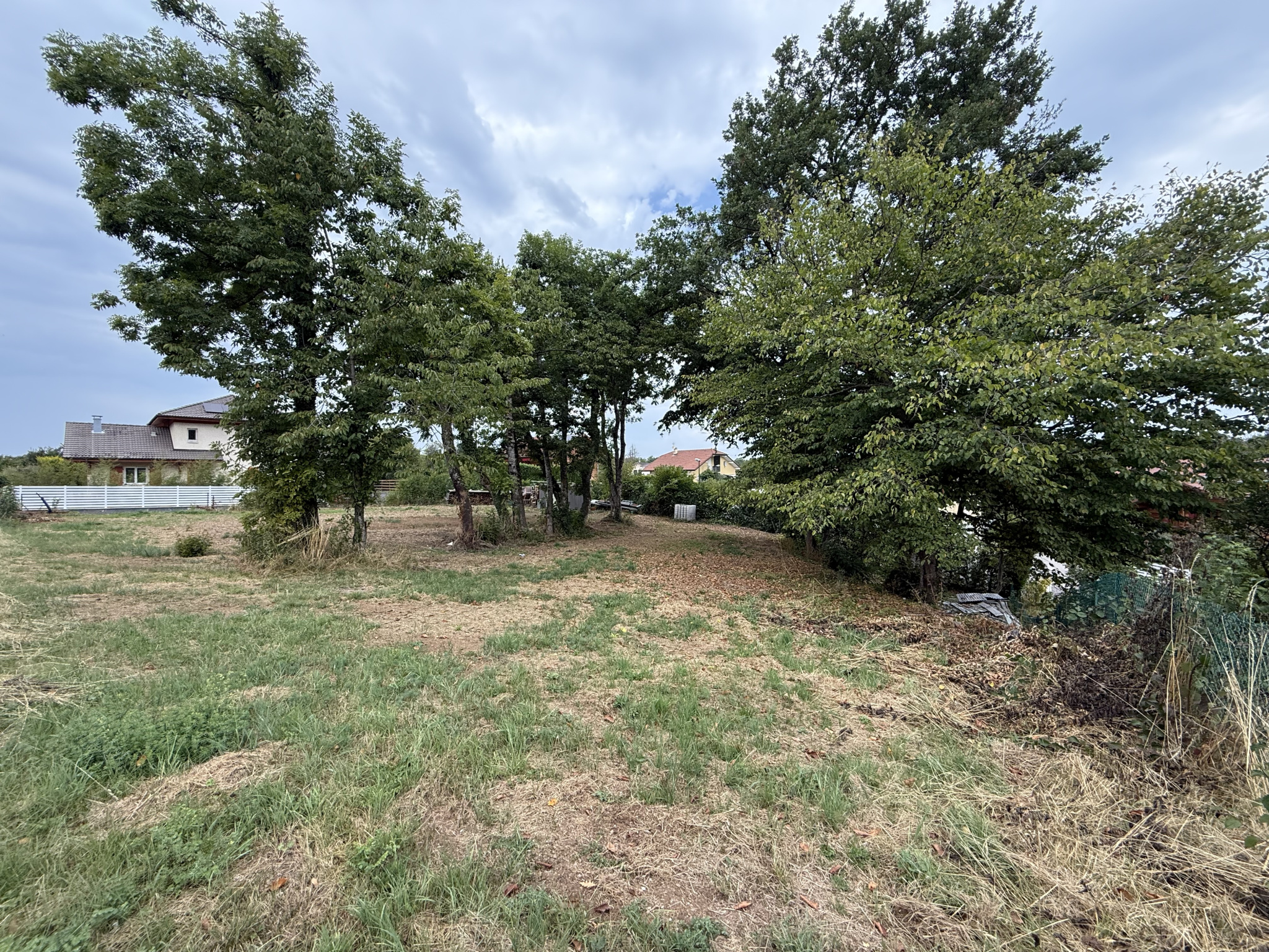 Terrain constructible de 501m2 à Armoy