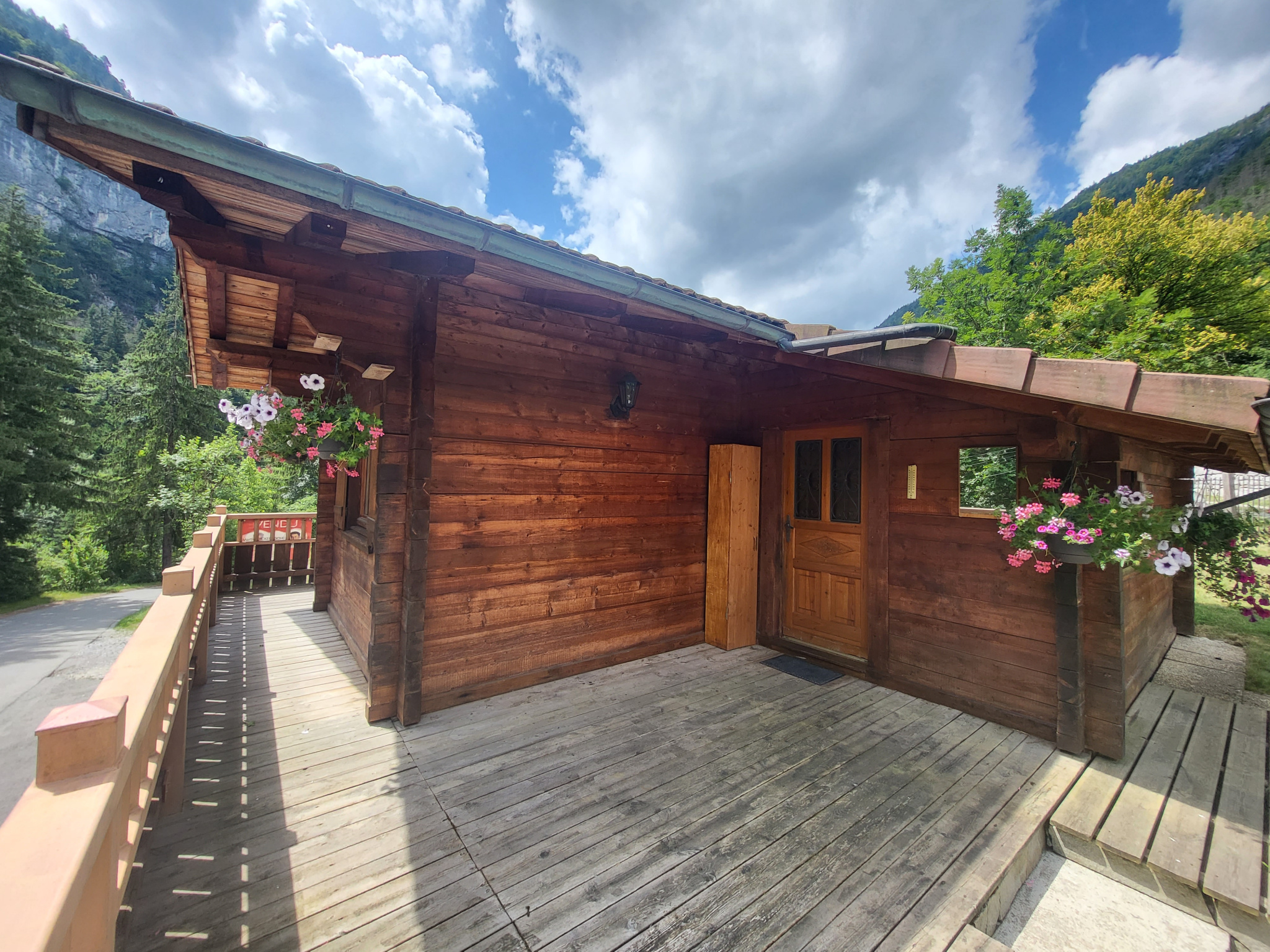 Chalet rénové avec potentiel d’agrandissement, Plateau des Glières
