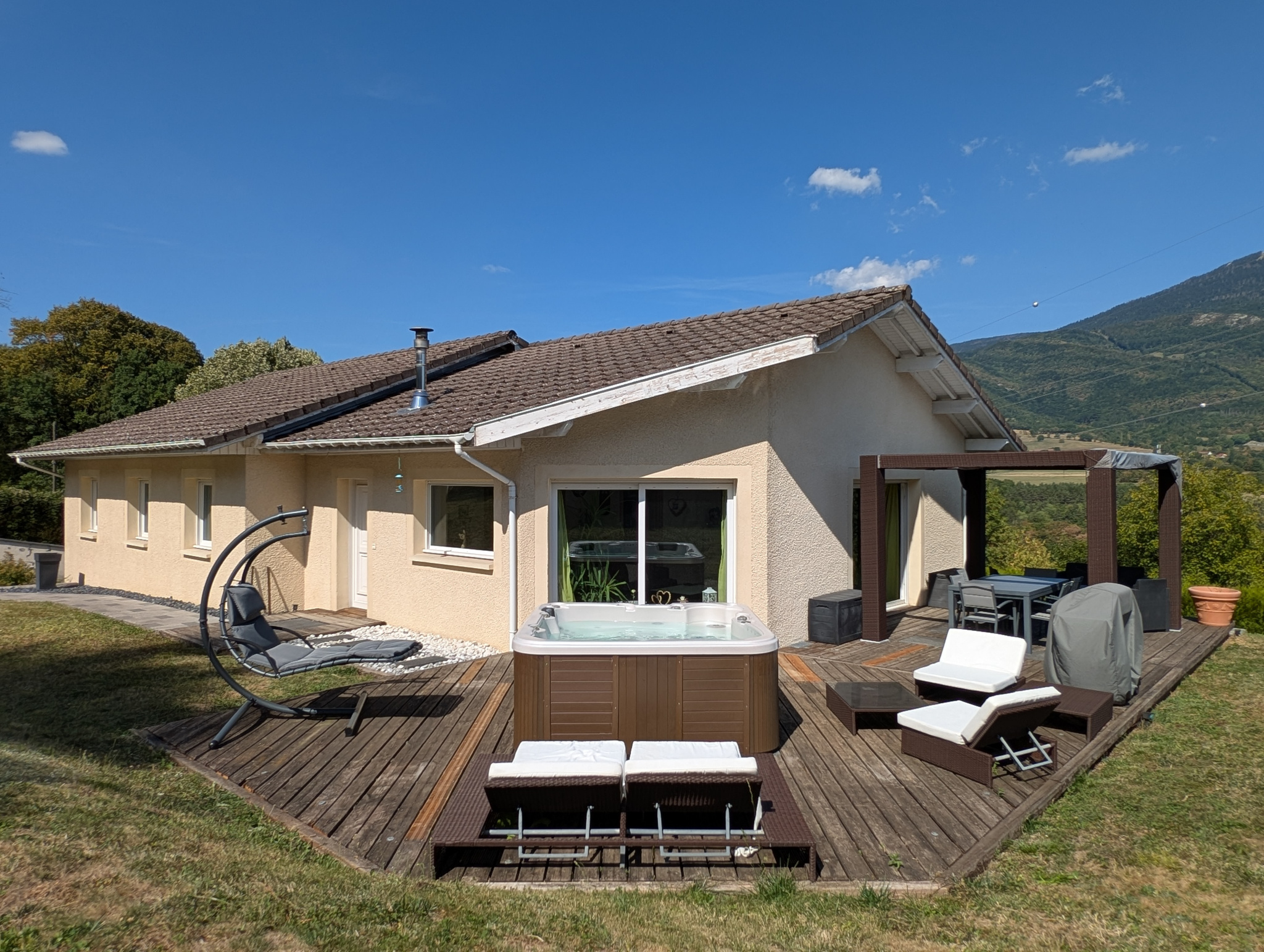 A VENDRE - Villa individuelle familiale de 133 m2 avec vue panoramique sur les montagnes - VALSERHÔNE