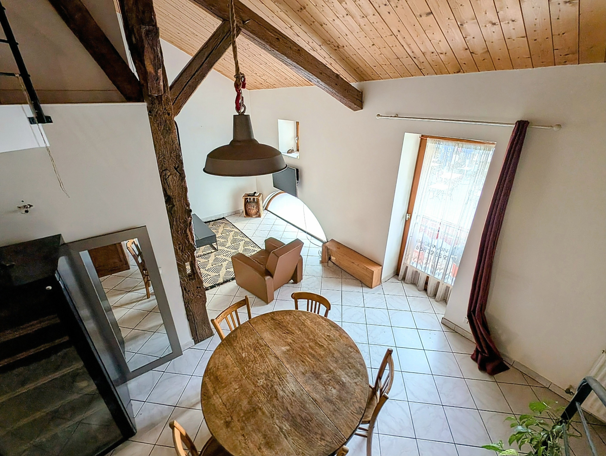 A VENDRE - CORPS DE FERME RENOVE EN 2 APPARTEMENTS - 112.50m2 - CESSY