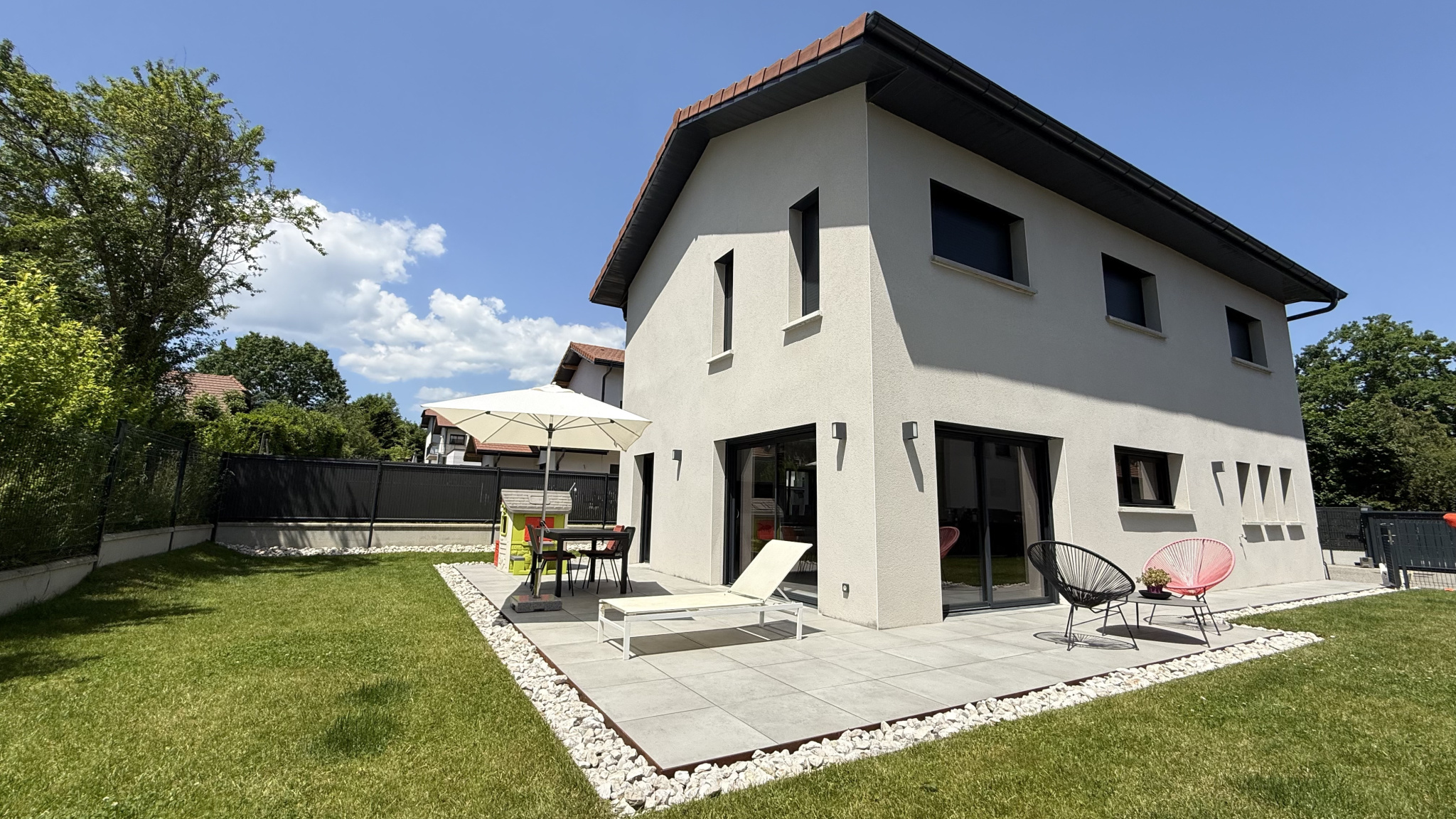 Maison familiale récente de 137,5 m2, 4 chambres