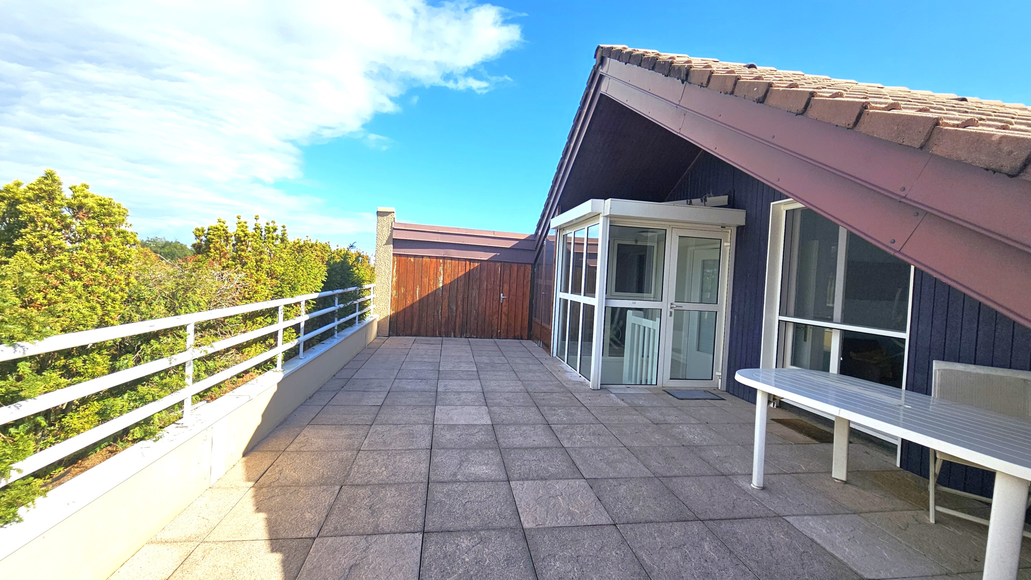 Attique de 144m2 avec terrasses de 67m2 à Ferney